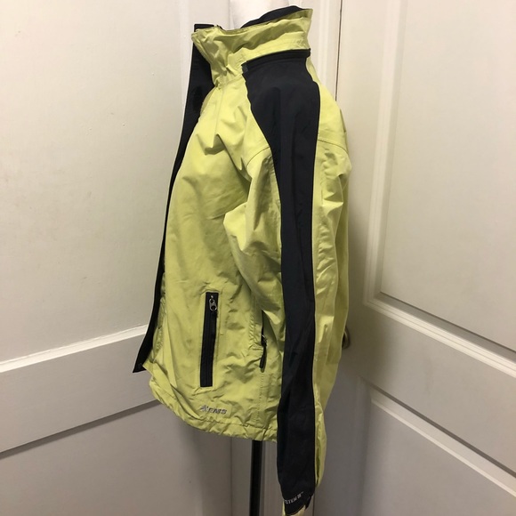 Eastern Mountain sports raincoat windbreaker size medium - Picture 2 of 5